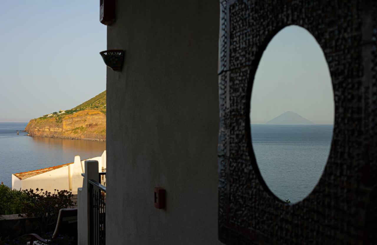 Hotel Punta Scario Malfa  Extérieur photo
