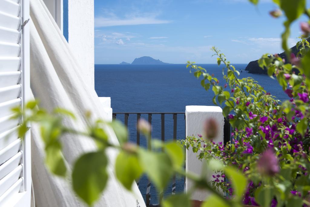 Hotel Punta Scario Malfa  Extérieur photo