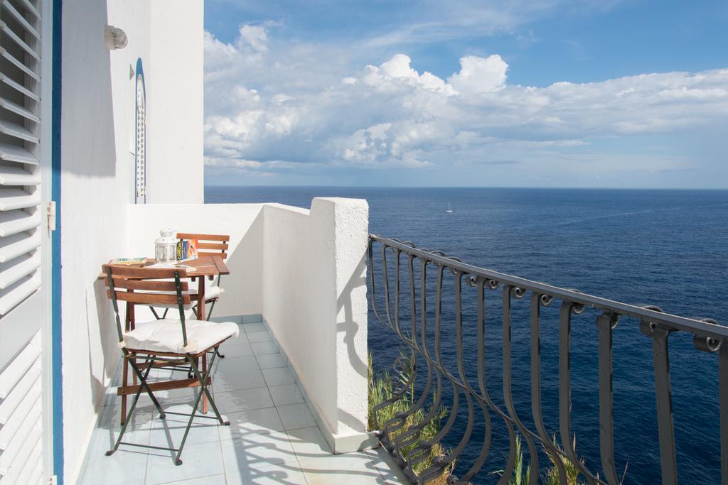 Hotel Punta Scario Malfa  Extérieur photo
