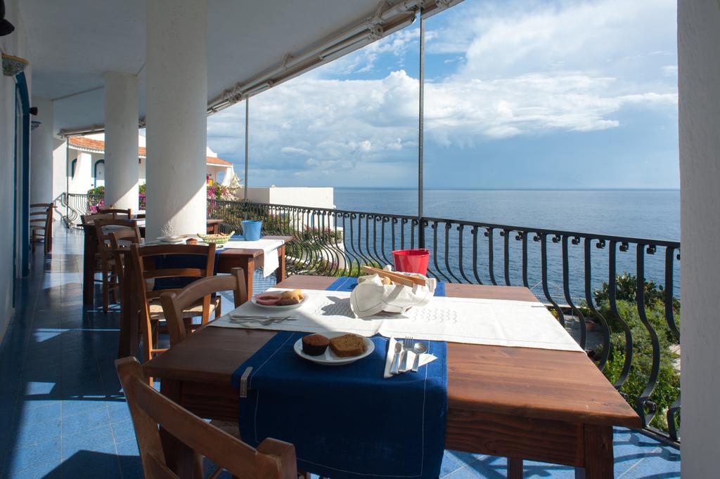 Hotel Punta Scario Malfa  Extérieur photo