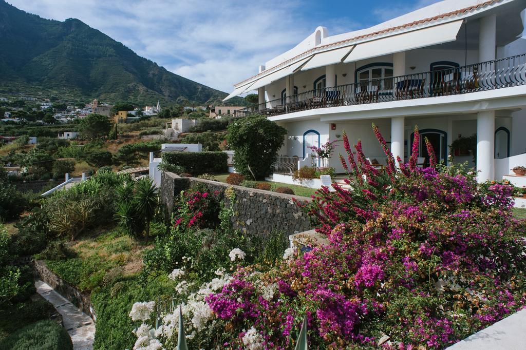 Hotel Punta Scario Malfa  Extérieur photo