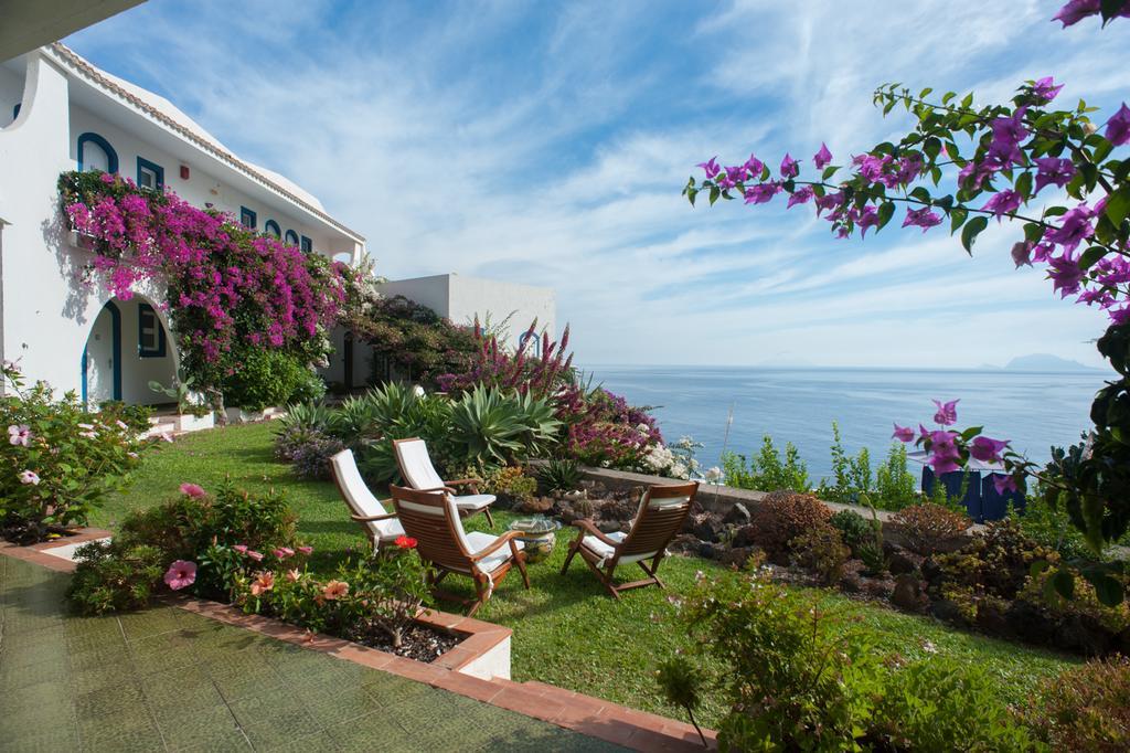 Hotel Punta Scario Malfa  Extérieur photo
