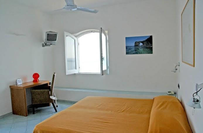 Hotel Punta Scario Malfa  Extérieur photo