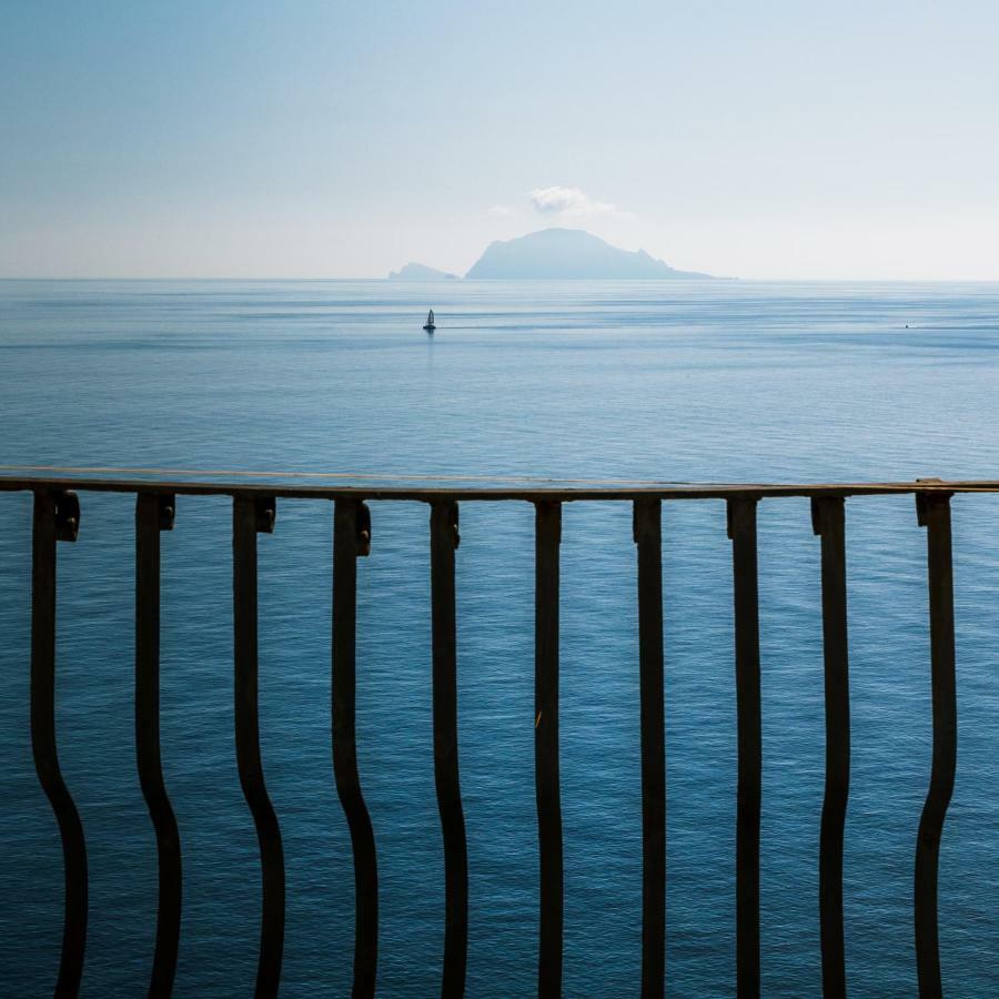 Hotel Punta Scario Malfa  Extérieur photo