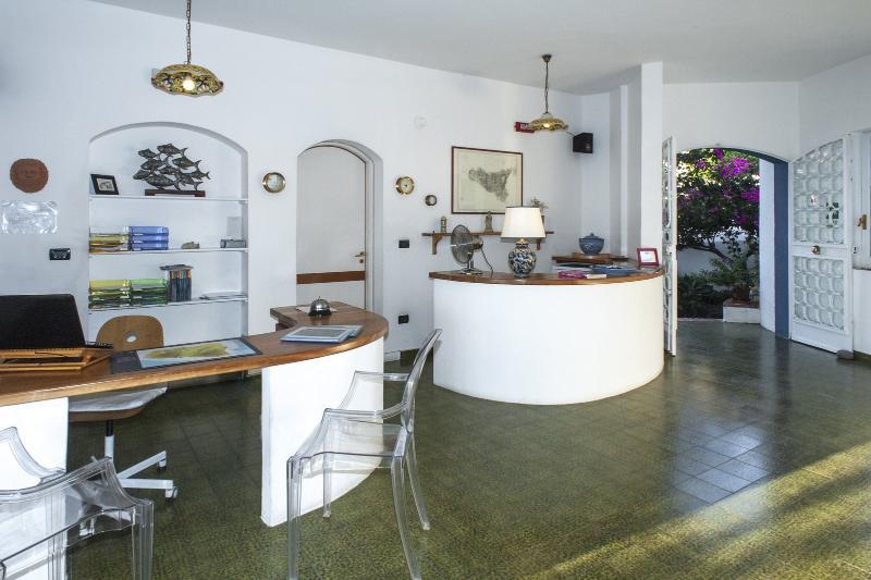 Hotel Punta Scario Malfa  Extérieur photo